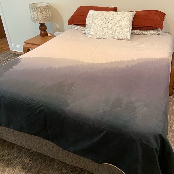 Urban Outfitters Other - Urban outfitters foggy forest duvet cover